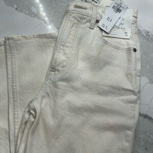 Abercrombie and Fitch Ivory jeans NWT STRAIGHT FIT
